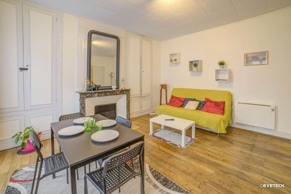 Apartamento Le Baldaquin Quartier Cathedrale-Marais Bourges Exterior foto